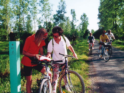 Cycling in the Marais Poitevin